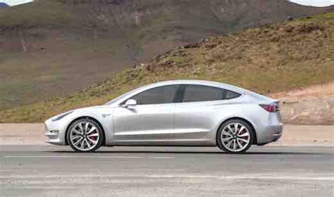 what is the weight of a tesla model 3